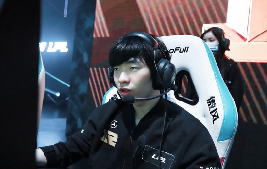 美军增派中东力量引发原油价格飙升，中美经贸谈判即将展开